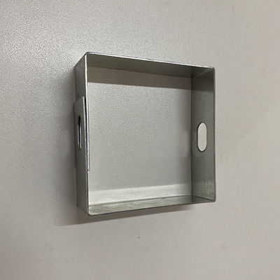 OEM Gegalvaniseerde de Steunsteun van Kabeltray accessories vertical cable tray
